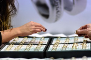 [分享]“仙灵幻境到底有没有挂”原来可以开挂