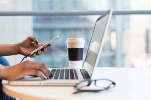 今日重大通报“新荣耀大厅到底有透视挂吗”(原来有挂)