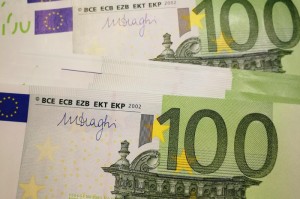 郑州疫情最新消息，防控措施升级，市民生活平稳有序